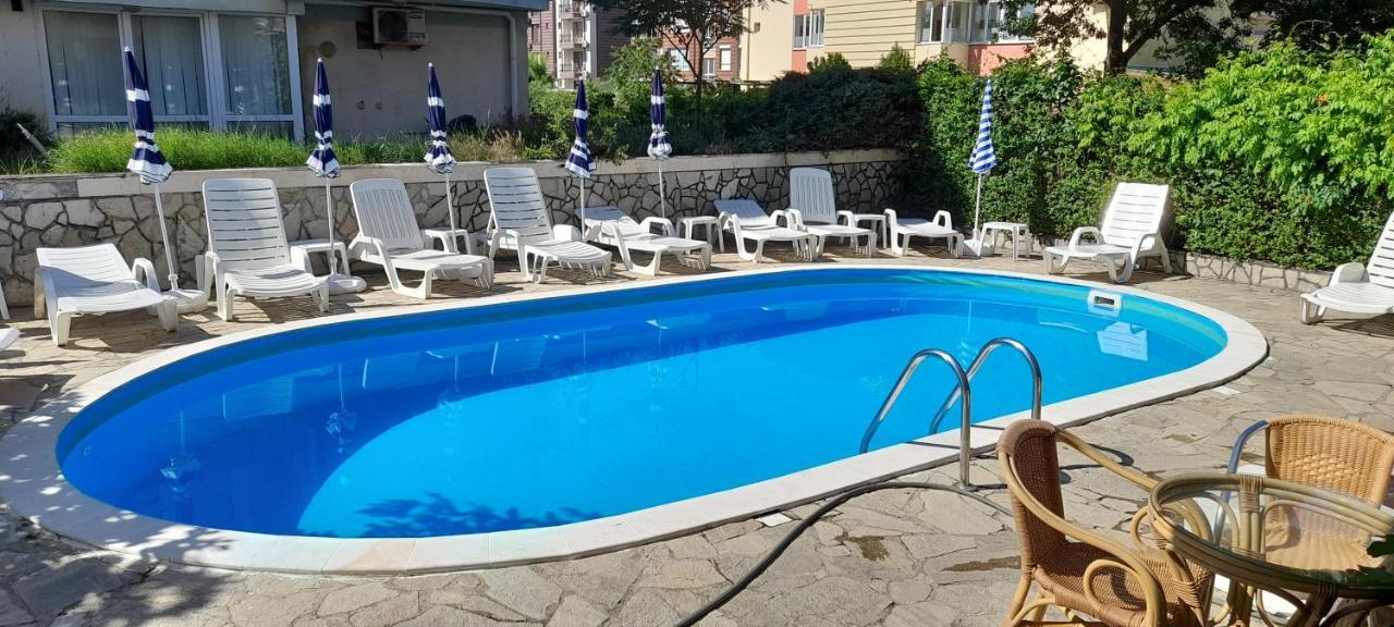 Семеен Хотел Атива - Family Hotel Ativa Lozenets Eksteriør billede
