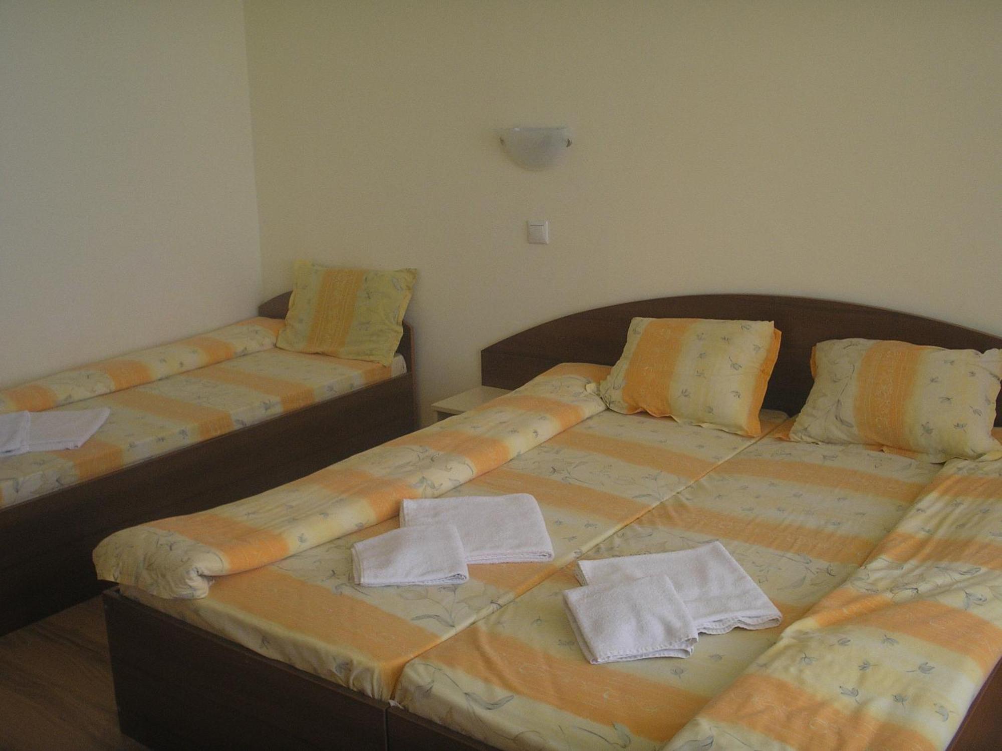Семеен Хотел Атива - Family Hotel Ativa Lozenets Eksteriør billede